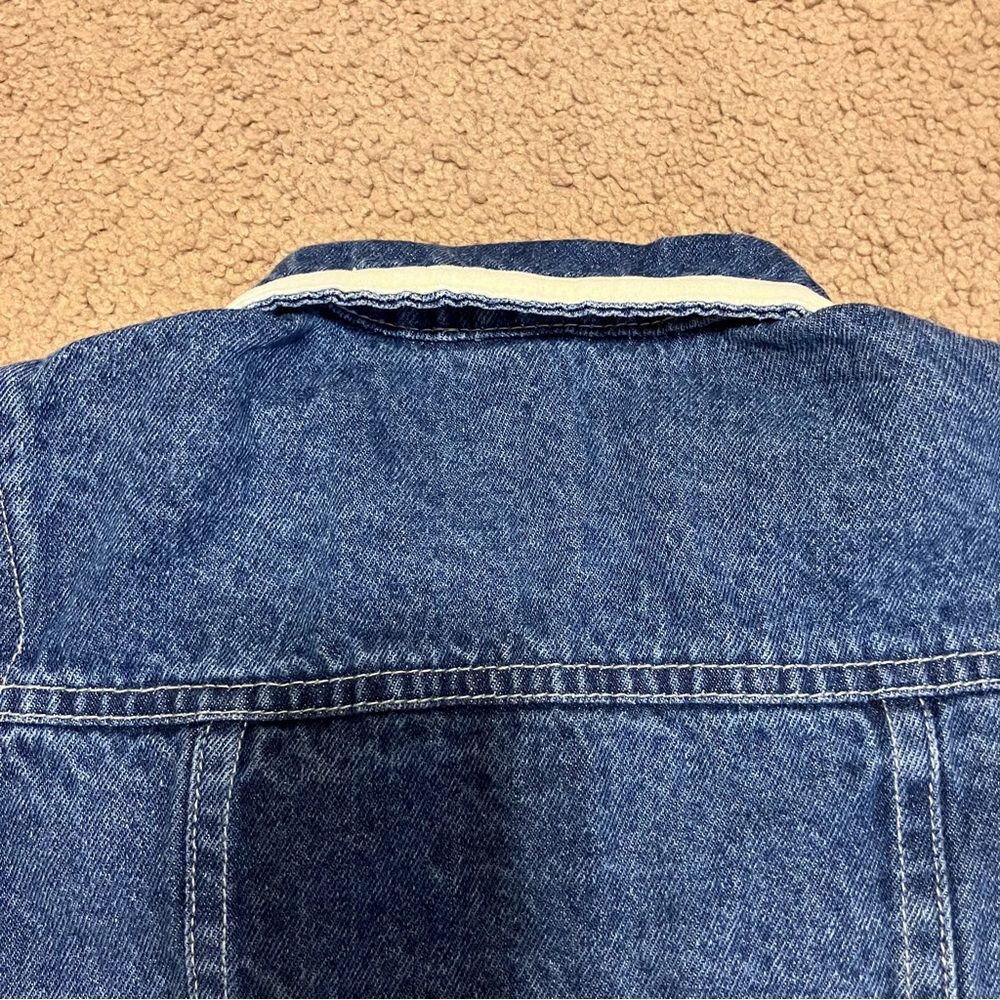 Kids Play Jean Jacket w/ Floral appliqué detail & Velvet trim Girl’s Sz 4T - Picture 8 of 10